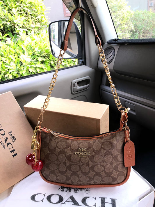 COACH Shoulder Bag